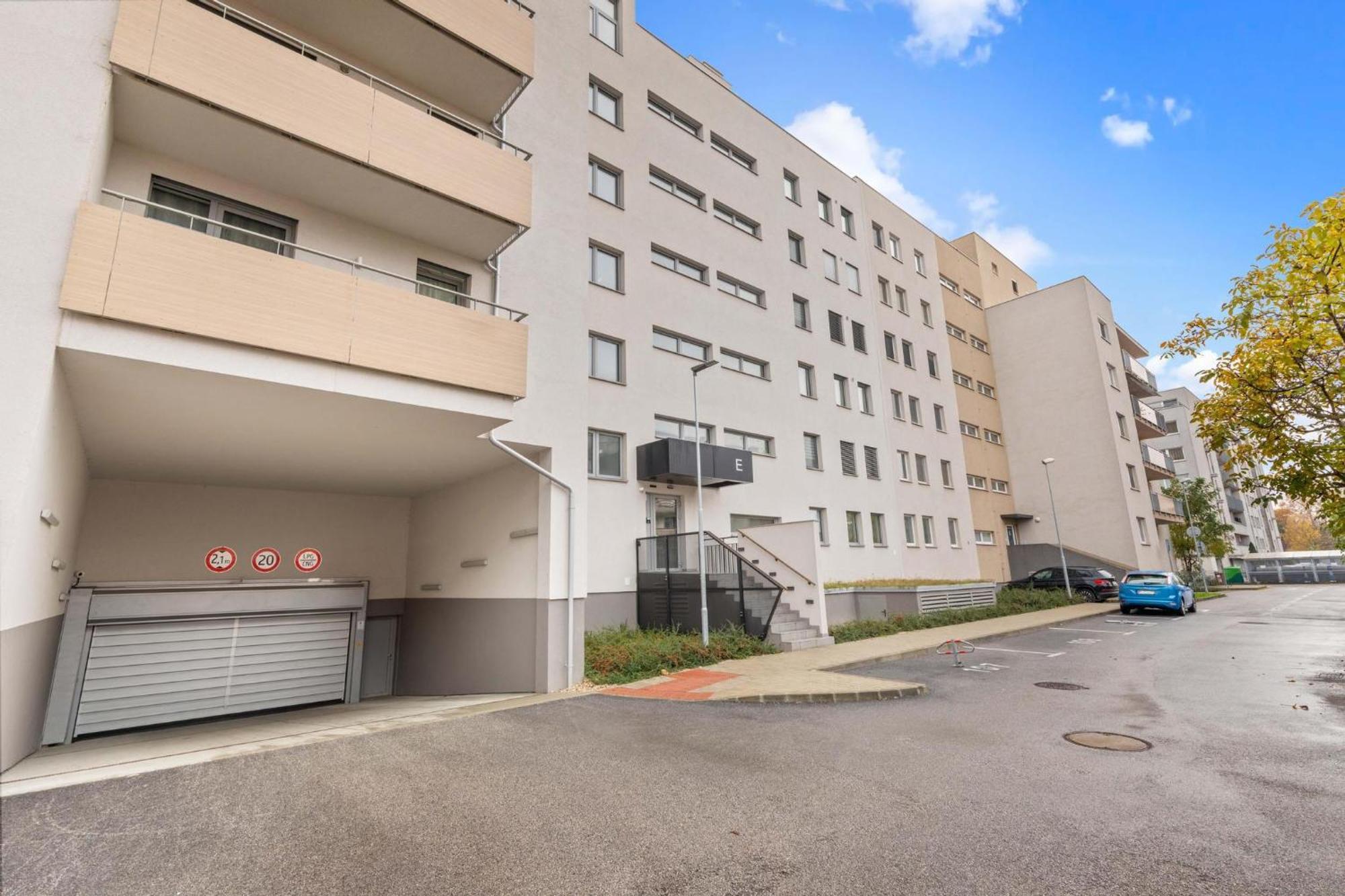 Ah Galvaniho Free Parking Pressburg Exterior foto